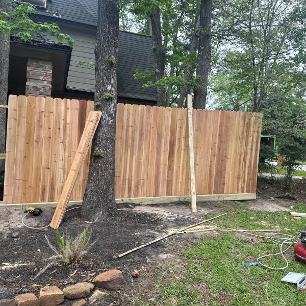 SERVICE WOOD FENCE